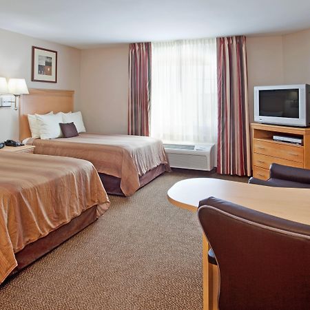 Candlewood Suites Junction City - Ft. Riley By Ihg Zewnętrze zdjęcie
