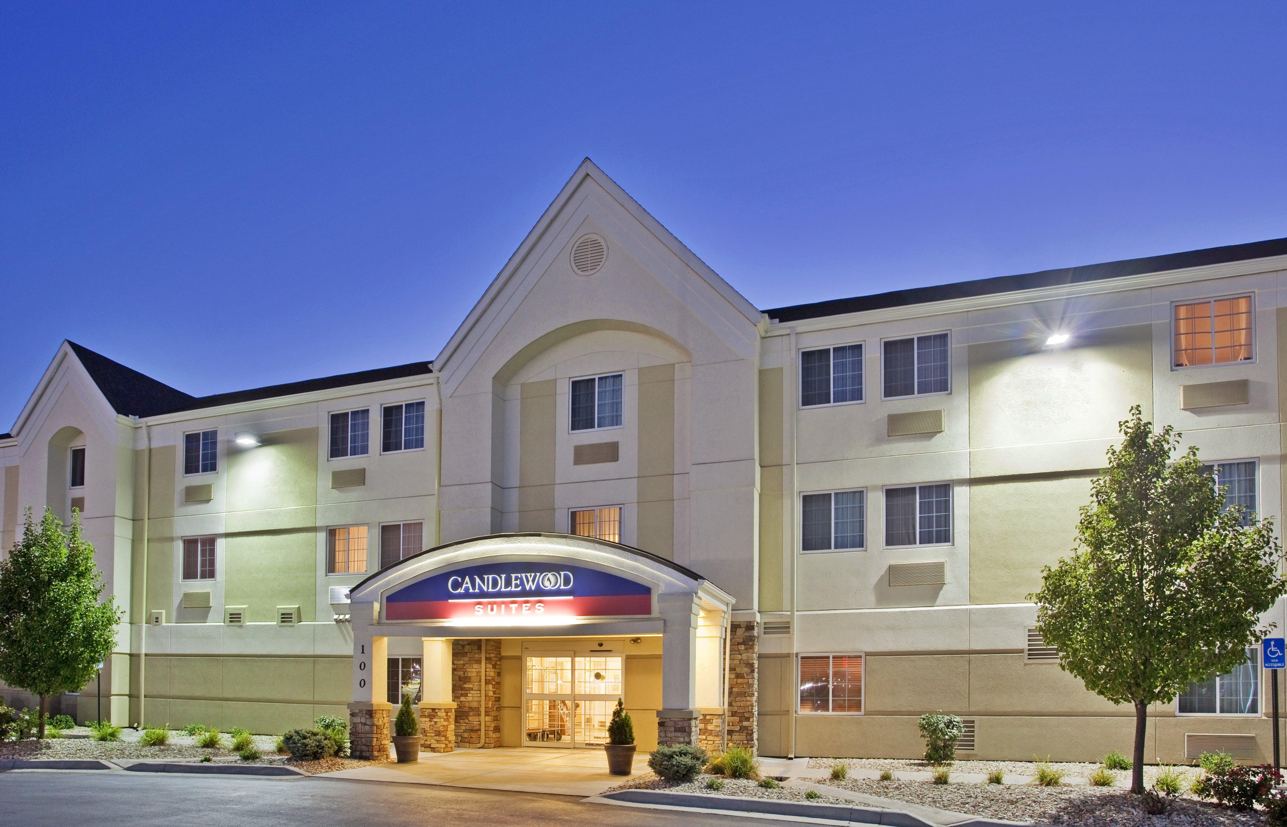 Candlewood Suites Junction City - Ft. Riley By Ihg Zewnętrze zdjęcie