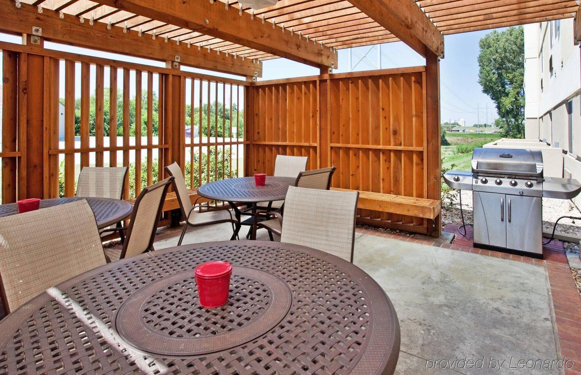 Candlewood Suites Junction City - Ft. Riley By Ihg Zewnętrze zdjęcie